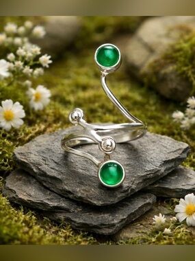 Green Onyx & 925 Sterling Silver Ring